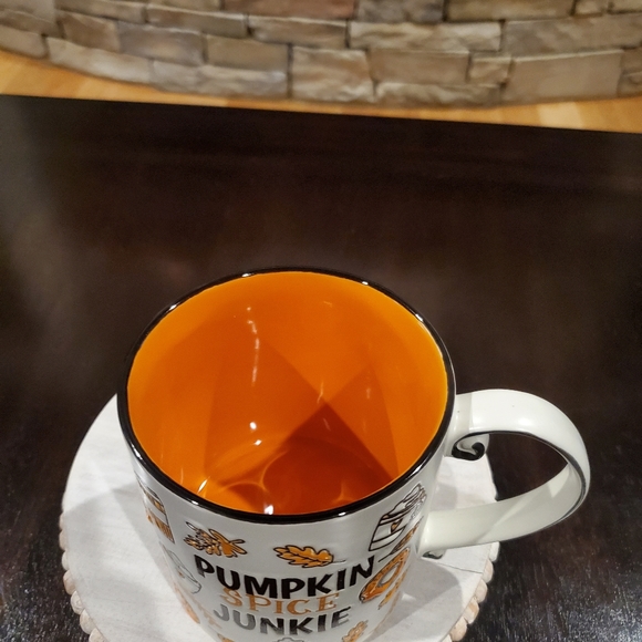 Pumpkin Spice Junkie Mug-NWT - Picture 2 of 5